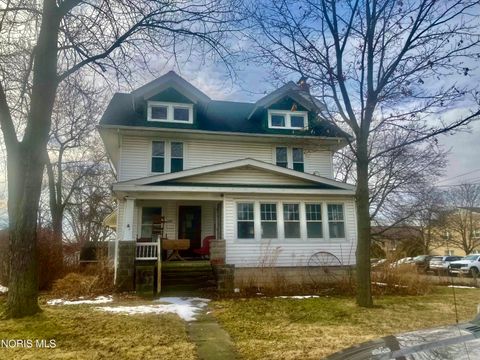Photo of 137 Prospect Street, Oak Harbor, OH 43449 (MLS # 10004199)