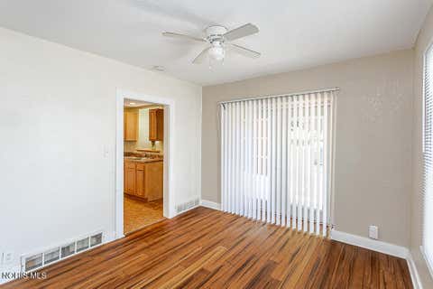 Tiny photo for 606 Toronto Avenue, Toledo, OH 43609 (MLS # 10008577)