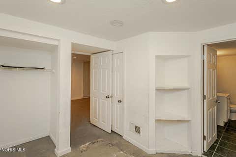Tiny photo for 606 Toronto Avenue, Toledo, OH 43609 (MLS # 10008577)