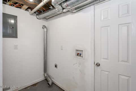 Tiny photo for 606 Toronto Avenue, Toledo, OH 43609 (MLS # 10008577)