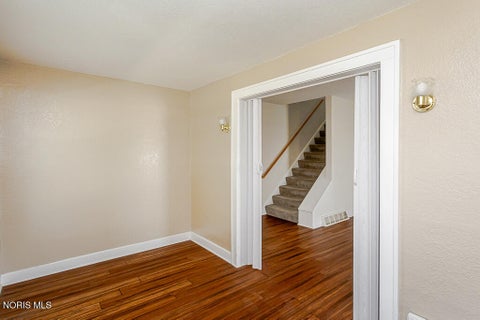 Tiny photo for 606 Toronto Avenue, Toledo, OH 43609 (MLS # 10008577)