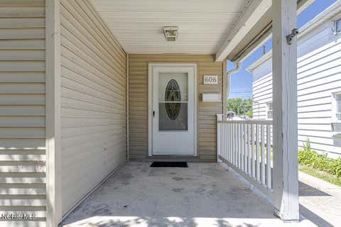 Tiny photo for 606 Toronto Avenue, Toledo, OH 43609 (MLS # 10008577)