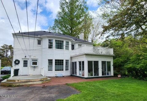 Tiny photo for 3333 W Bancroft Street, Ottawa Hills, OH 43606 (MLS # 10007563)