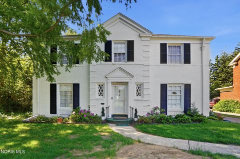 Photo of 3333 W Bancroft Street, Ottawa Hills, OH 43606 (MLS # 10007563)
