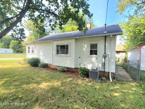 Tiny photo for 2325 Wilkes Road, Oregon, OH 43616 (MLS # 10001592)