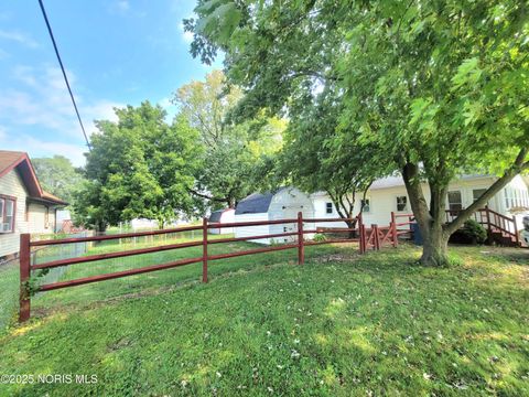 Tiny photo for 2325 Wilkes Road, Oregon, OH 43616 (MLS # 10001592)