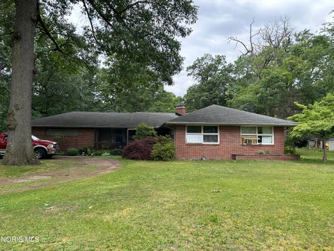 Photo of 4925 Secor Road, Toledo, OH 43623 (MLS # 10009385)