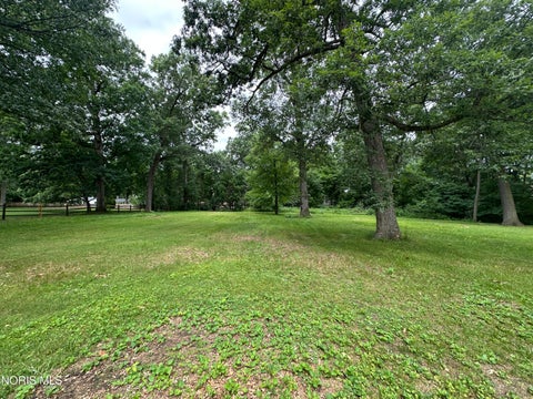 Tiny photo for 4925 Secor Road, Toledo, OH 43623 (MLS # 10009385)