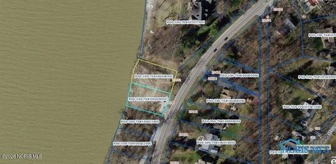 Tiny photo for 29145 E River Road, Perrysburg, OH 43551 (MLS # 10003139)