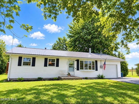Homes For Sale - 9841 Jerry City Road<br/> Cygnet, OH 43413