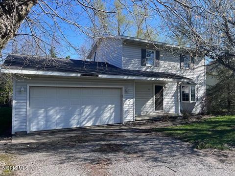 Homes For Sale - 415 E Hubbard Street<br/> Hamler, OH 43524