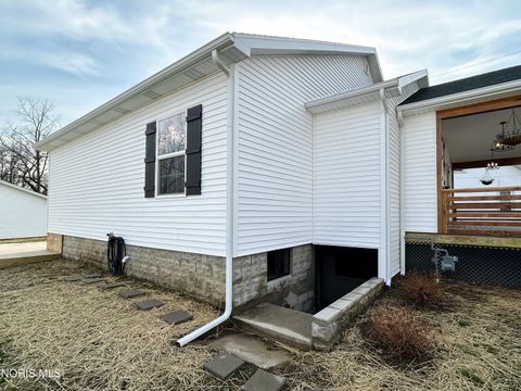 Tiny photo for 335 Benner Street, Tiffin, OH 44883 (MLS # 10004897)