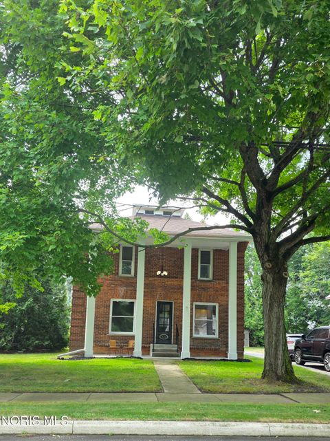 Photo of 320 E Maple Street, Liberty Center, OH 43532 (MLS # 10010827)
