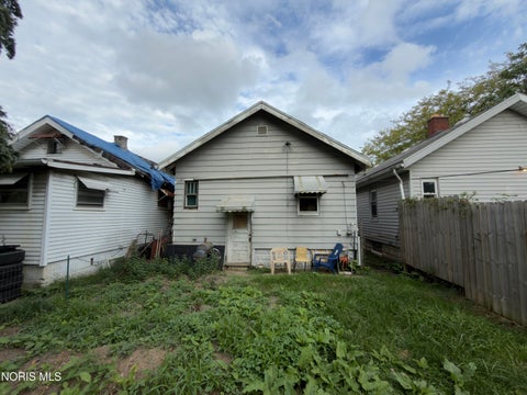 Tiny photo for 2815 E Street, Toledo, OH 43608 (MLS # 10013239)