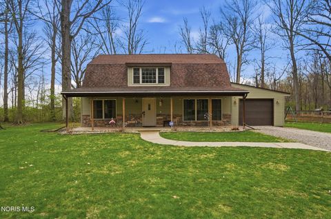 Photo of 13825 Bailey Road, Grand Rapids, OH 43522 (MLS # 10006377)