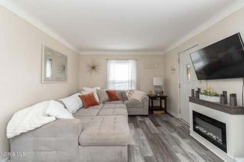 Tiny photo for 2641 Gracewood Road, Toledo, OH 43613 (MLS # 10010770)