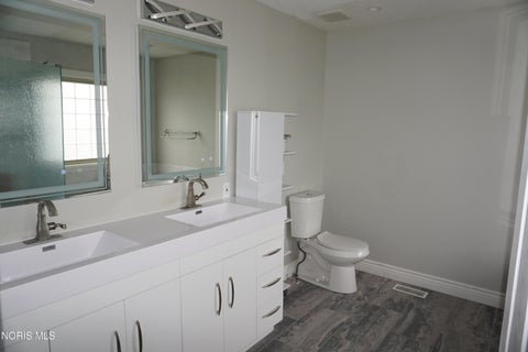 Tiny photo for 14780 Prairie Lake Drive, Perrysburg, OH 43551 (MLS # 10011673)