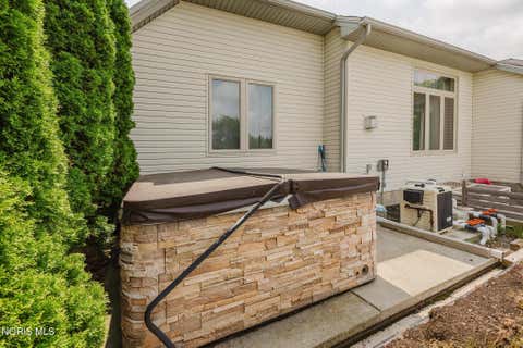 Tiny photo for 14780 Prairie Lake Drive, Perrysburg, OH 43551 (MLS # 10011673)