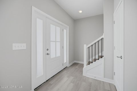 Tiny photo for 916 Fernwood Avenue, Toledo, OH 43607 (MLS # 10003819)