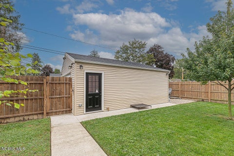 Tiny photo for 1278 Scott Street, Maumee, OH 43537 (MLS # 10013728)