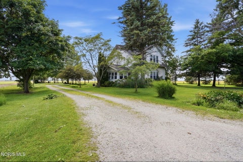Tiny photo for 2494 Pelton Road, Fostoria, OH 44830 (MLS # 10009110)