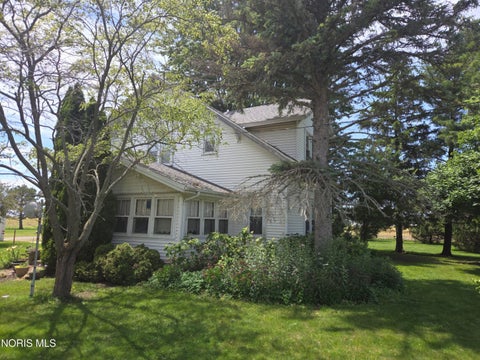Tiny photo for 2494 Pelton Road, Fostoria, OH 44830 (MLS # 10009110)