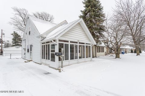 Photo of 4932 Bales Road, Toledo, OH 43613 (MLS # 10003668)