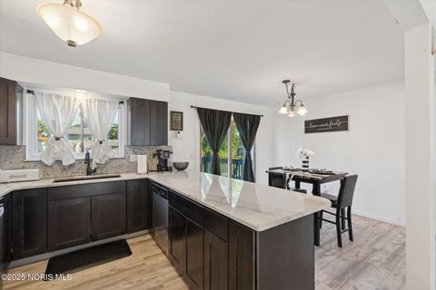 Tiny photo for 4754 Imperial Drive, Toledo, OH 43623 (MLS # 10000399)