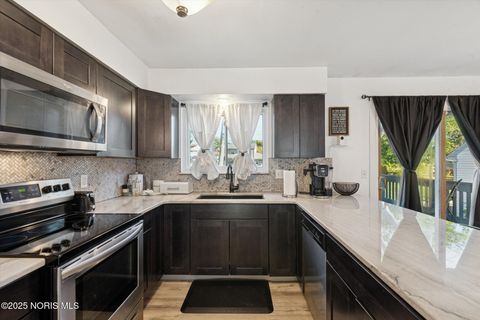 Tiny photo for 4754 Imperial Drive, Toledo, OH 43623 (MLS # 10000399)