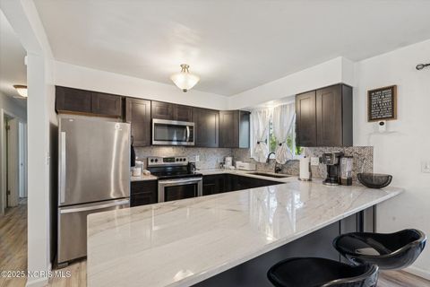 Tiny photo for 4754 Imperial Drive, Toledo, OH 43623 (MLS # 10000399)