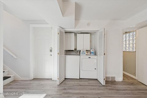 Tiny photo for 4754 Imperial Drive, Toledo, OH 43623 (MLS # 10000399)