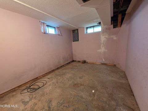 Tiny photo for 5501 Ayers Road, Walbridge, OH 43465 (MLS # 10005324)