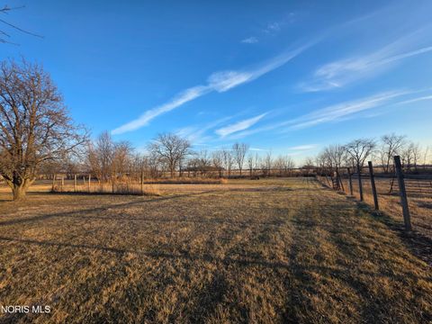 Tiny photo for 5501 Ayers Road, Walbridge, OH 43465 (MLS # 10005324)