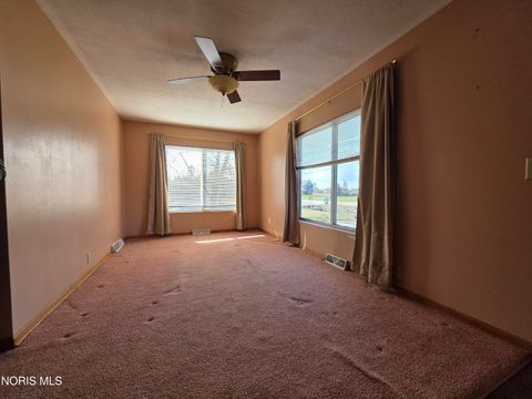 Tiny photo for 5501 Ayers Road, Walbridge, OH 43465 (MLS # 10005324)