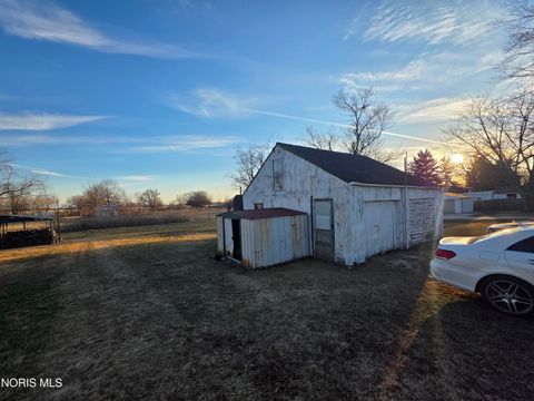 Tiny photo for 5501 Ayers Road, Walbridge, OH 43465 (MLS # 10005324)