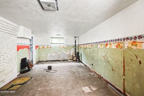 Tiny photo for 3141 Schneider Road, Toledo, OH 43614 (MLS # 10006088)