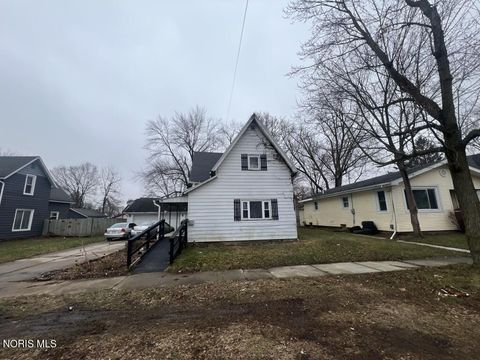 Photo of 516 Bryant Street, Montpelier, OH 43543 (MLS # 10004800)