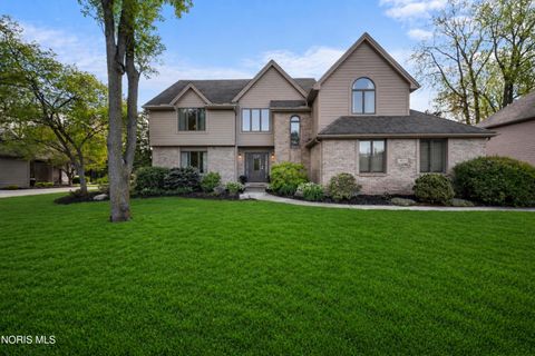 Photo of 4652 Country Walk Lane, Sylvania, OH 43560 (MLS # 10007257)
