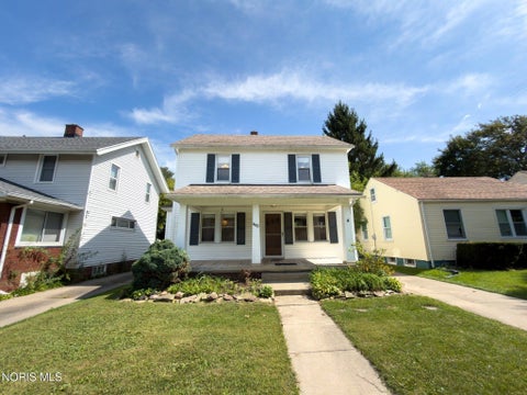 Photo of 4612 Burnham Avenue, Toledo, OH 43612 (MLS # 10013072)