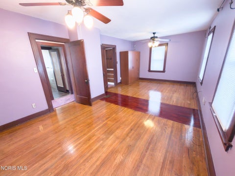 Tiny photo for 4612 Burnham Avenue, Toledo, OH 43612 (MLS # 10013072)