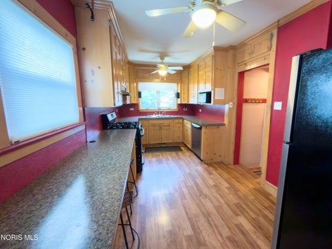 Tiny photo for 4612 Burnham Avenue, Toledo, OH 43612 (MLS # 10013072)