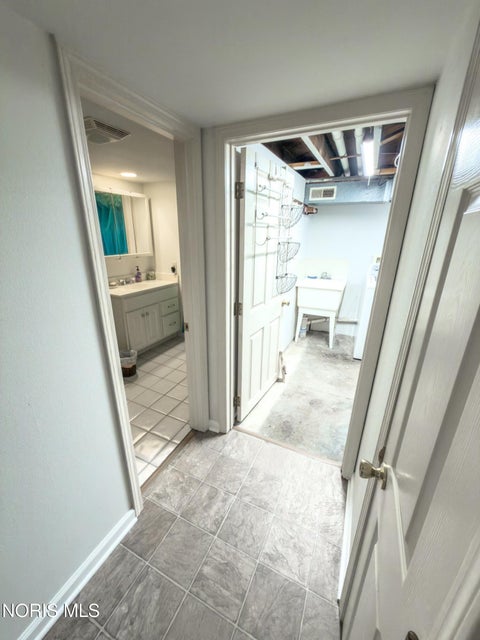 Tiny photo for 4612 Burnham Avenue, Toledo, OH 43612 (MLS # 10013072)