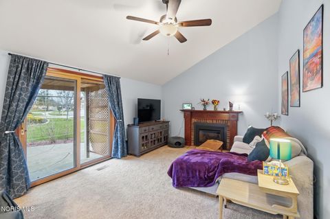 Tiny photo for 621 Cedar Lane, Bowling Green, OH 43402 (MLS # 10005504)