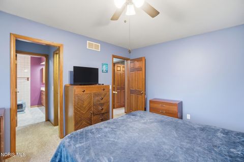 Tiny photo for 621 Cedar Lane, Bowling Green, OH 43402 (MLS # 10005504)