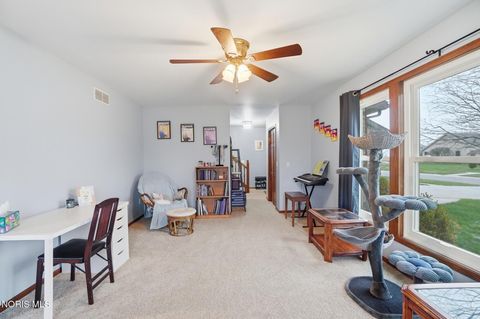 Tiny photo for 621 Cedar Lane, Bowling Green, OH 43402 (MLS # 10005504)