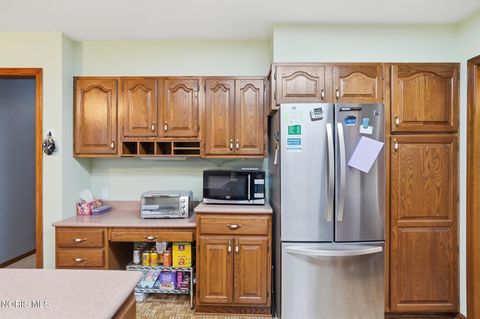 Tiny photo for 621 Cedar Lane, Bowling Green, OH 43402 (MLS # 10005504)