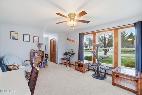 Tiny photo for 621 Cedar Lane, Bowling Green, OH 43402 (MLS # 10005504)