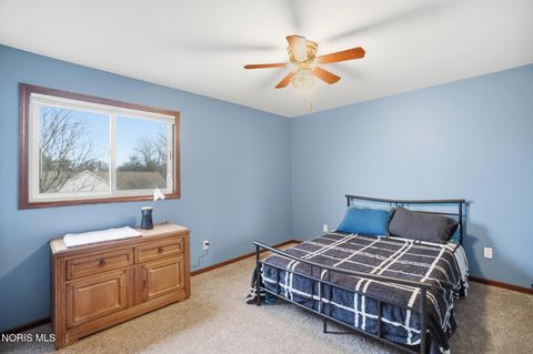 Tiny photo for 621 Cedar Lane, Bowling Green, OH 43402 (MLS # 10005504)