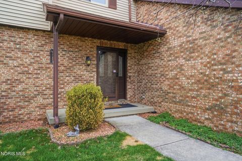 Tiny photo for 621 Cedar Lane, Bowling Green, OH 43402 (MLS # 10005504)