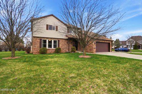 Photo of 621 Cedar Lane, Bowling Green, OH 43402 (MLS # 10005504)